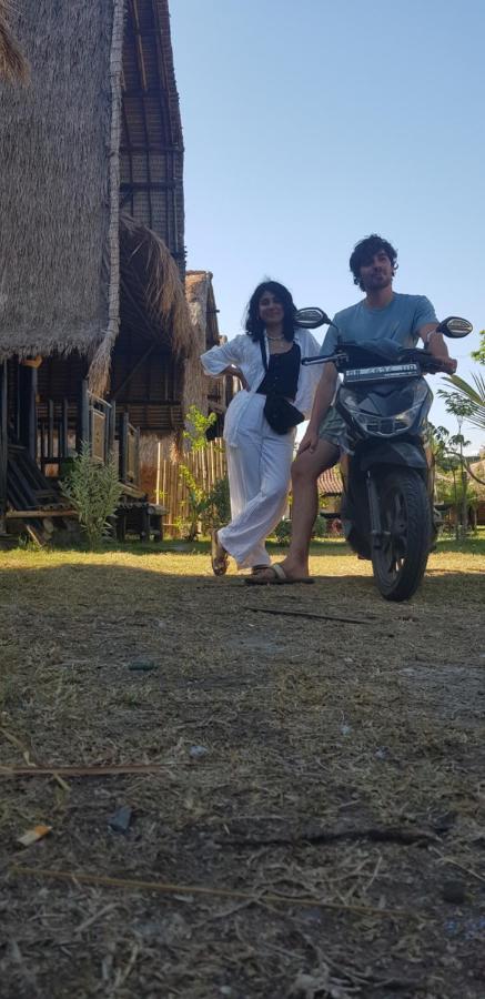 Mahkota Atia Bungallow * Praya